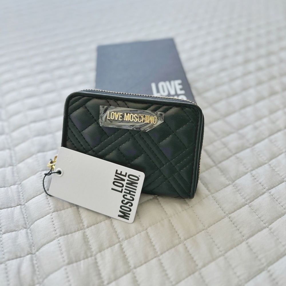 Love Moschino Quilted Faux Leather Wallet